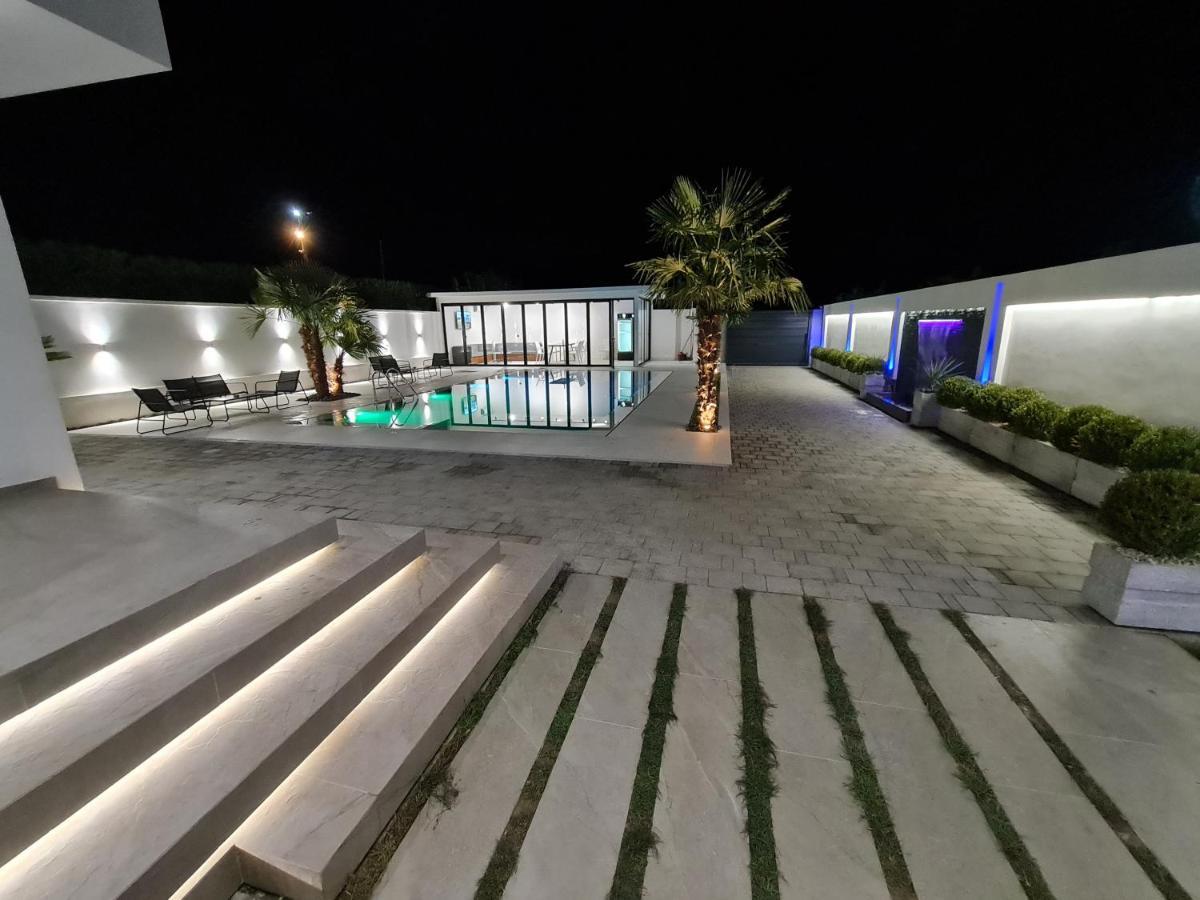 Lt Luxury Villa Rrushkull  Luaran gambar